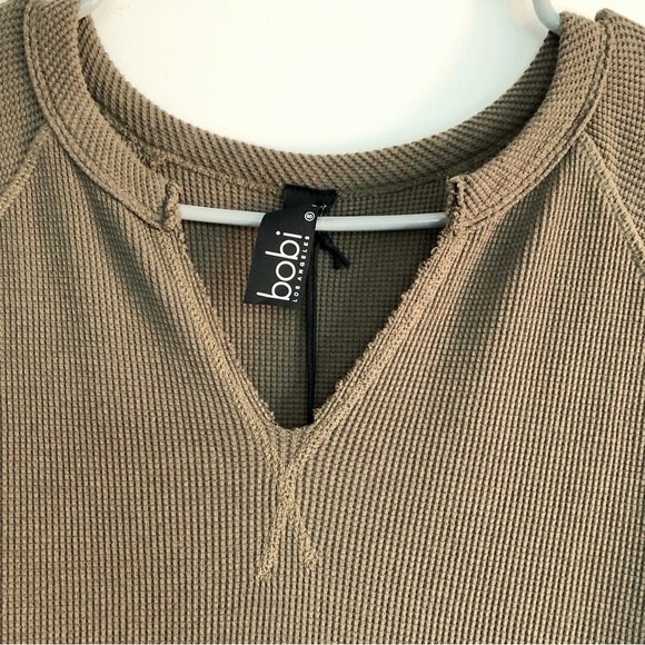 Bobi of Los Angeles NWT knit top with natural edges - Picture 2 of 8